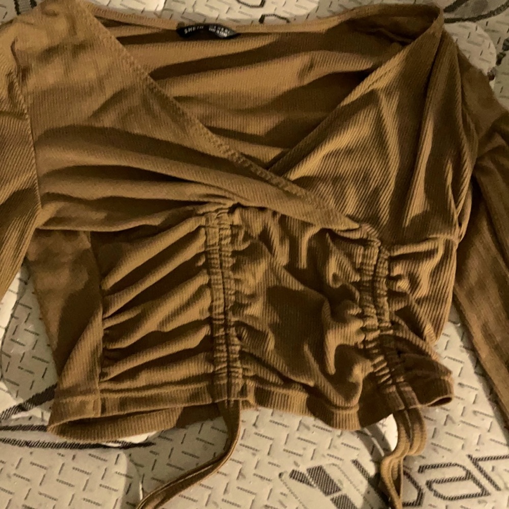 Cute long sleeve top